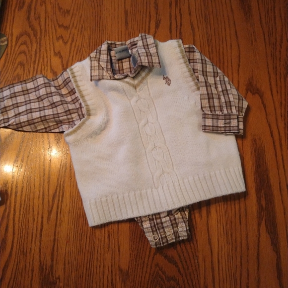 Size 0-3 months U.S. Polo Assn. Matching set shirt vest - Picture 2 of 16